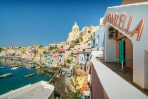 Отель Hotel La Corricella  Прочида